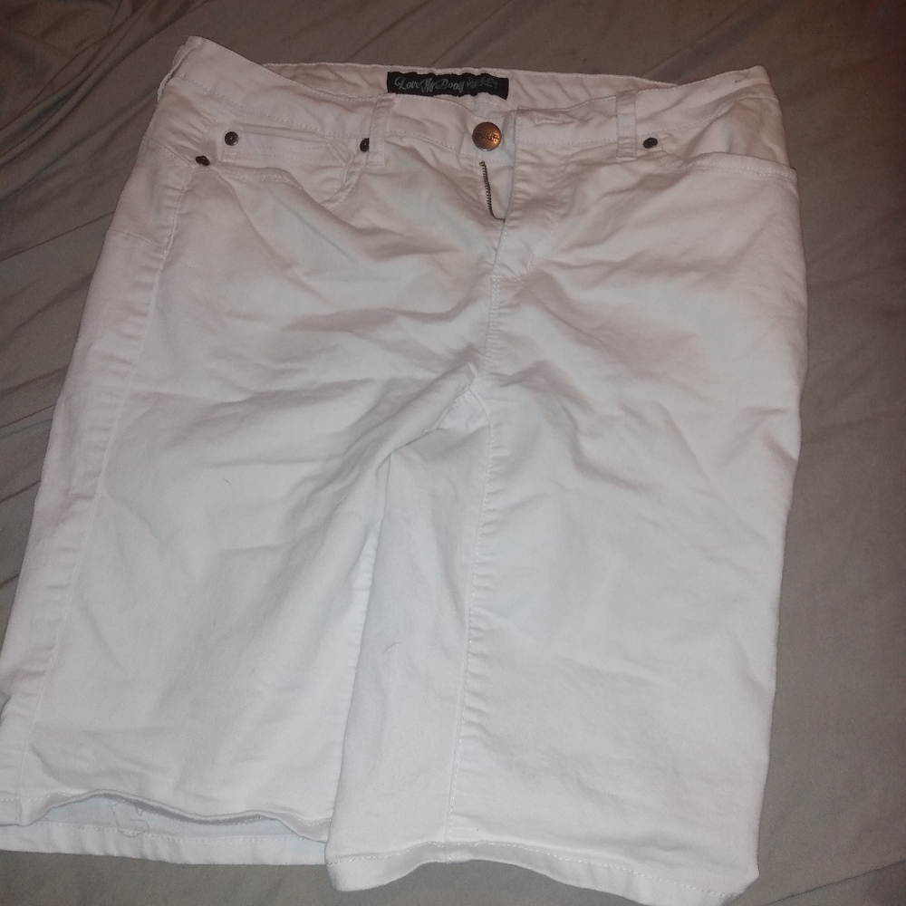 Bermuda white thread market shorts